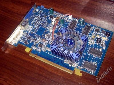 Лот: 279622. Фото: 1. PCI-E Sapphire Radeon X700 128... Видеокарты