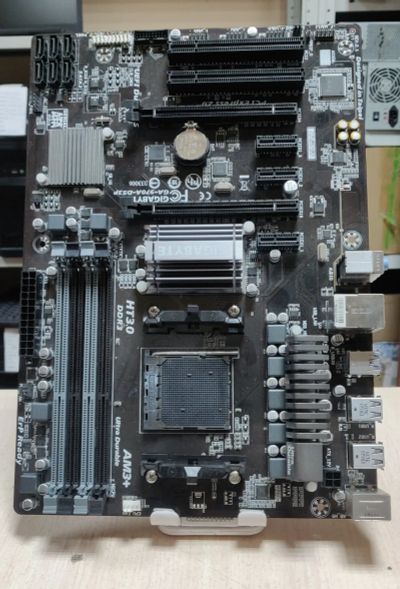 Лот: 20980168. Фото: 1. Мат. плата Gigabyte GA-970A-DS3P... Материнские платы