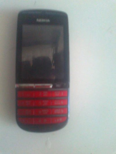 Лот: 3968908. Фото: 1. Nokia Asha 300. Кнопочные мобильные телефоны