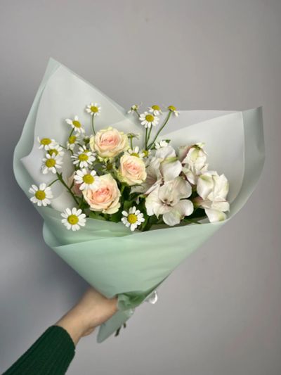 Лот: 25354195. Фото: 1. 5. Букет-комплимент. Свежие цветы