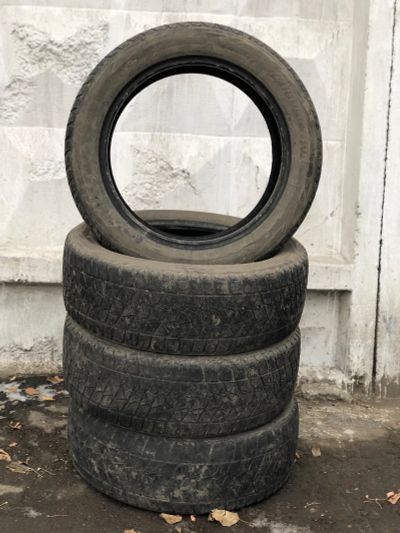 Лот: 21039673. Фото: 1. Bridgestone 225-55-18. Шины