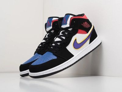 Лот: 18110652. Фото: 1. Кроссовки Nike Air Jordan 1 (21741... Кеды, кроссовки, слипоны