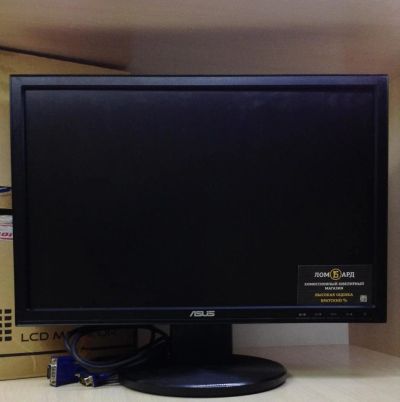 Лот: 10752199. Фото: 1. Монитор ASUS VW199TR. В комплекте... ЖК-мониторы