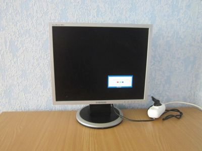 Лот: 21325225. Фото: 1. Монитор Samsung Syncmaster 940bf. ЖК-мониторы
