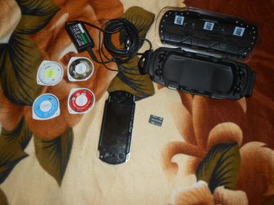 Лот: 4715582. Фото: 1. psp slim 2008+2gb возможен обмен. Игровые приставки, консоли