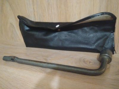 Лот: 15310799. Фото: 1. Ключ балонник, болоник, ключ на... Ручные инструменты для автомобиля