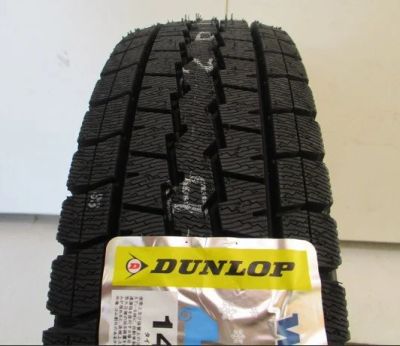 Лот: 14522927. Фото: 1. Шины 145 R12LT 6PR Dunlop Winter... Шины