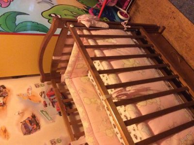 Лот: 5929335. Фото: 1. Продам детскую кроватку-маятник... Детские кровати и кроватки