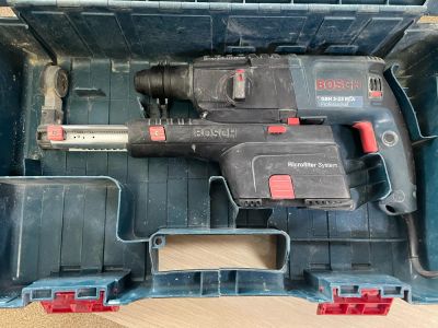 Лот: 21057573. Фото: 1. Перфоратор Bosch gbh 2-23 rea... Электроинструмент