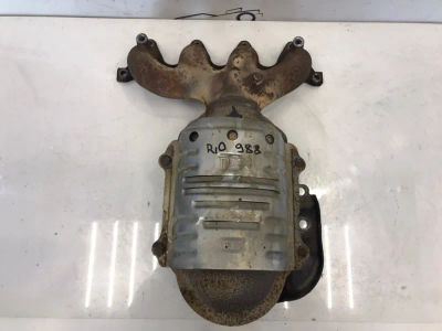 Лот: 21706799. Фото: 1. коллектор выпускной Kia Rio JB. Двигатель и элементы двигателя