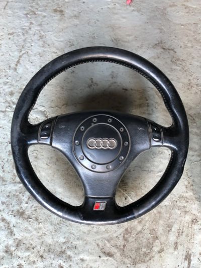 Лот: 15919039. Фото: 1. Руль Audi S6 c5. Салон