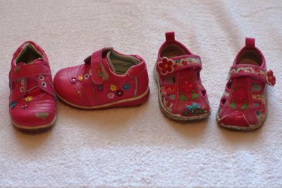 Лот: 4211431. Фото: 1. ботинки в песочницу на дачу. Ботинки