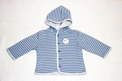 Лот: 6242125. Фото: 1. Кофта с капюшоном, 74см. Свитера, худи, толстовки