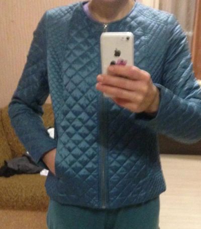 Лот: 7225038. Фото: 1. Курточка. Верхняя одежда