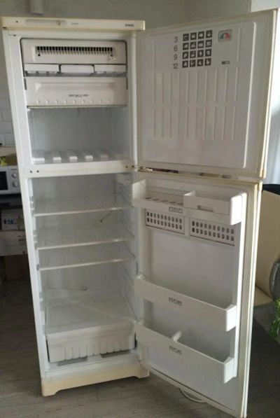 Лот: 6326123. Фото: 1. Холодильник Stinol No Frost (б... Холодильники, морозильные камеры
