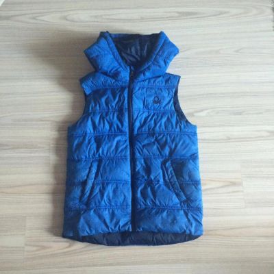 Лот: 7848473. Фото: 1. Безрукавка на синтепоне (Benetton... Верхняя одежда