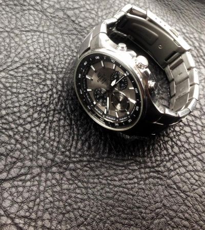 Лот: 9083248. Фото: 1. Casio Edifice EF-562d-7A. Оригинальные наручные часы