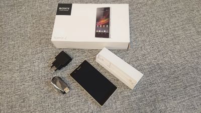 Лот: 12313220. Фото: 1. Sony Xperia Z C6603. Смартфоны