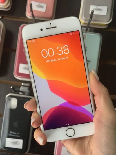 Лот: 16084296. Фото: 1. iPhone 7 Silver 32GB Идеал. Гарантия. Смартфоны