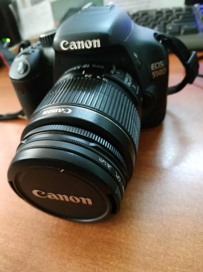 Лот: 14182098. Фото: 1. Фотоаппарат Canon EOS 550D. Цифровые зеркальные