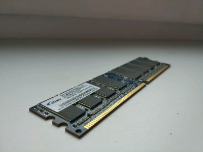 Лот: 7982058. Фото: 1. Elixir 512mb ddr-400 pc-3200. Оперативная память
