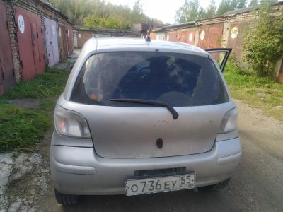Лот: 16494141. Фото: 1. Фары Toyota Vitz. Оптика и освещение