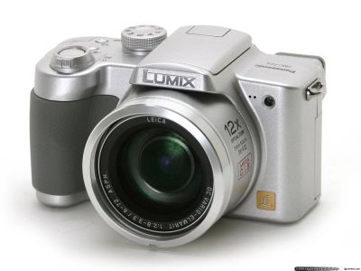 Лот: 3033025. Фото: 1. Panasonic Lumix DMC-FZ20 Продам... Цифровые компактные