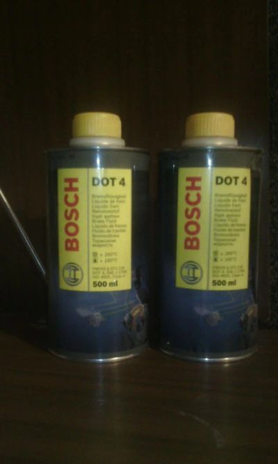 Лот: 6380803. Фото: 1. Тормозная жидкость BOSH 0,5 л. Масла, жидкости