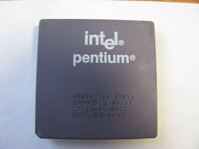 Лот: 25791460. Фото: 1. Процессор Intel pentium SY016. Процессоры