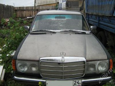 Лот: 130032. Фото: 1. Mercedes-Benz E-Klasse (W123). Автомобили