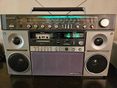 Лот: 25810735. Фото: 1. Магнитола Sanyo. Музыкальные центры, магнитолы