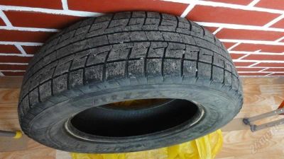 Лот: 2218508. Фото: 1. Зимние шины (липучки) Bridgestone... Шины