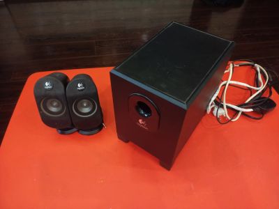 Лот: 19614559. Фото: 1. Колонки с сабвуфером 2.1 Logitech. Активные акустические системы
