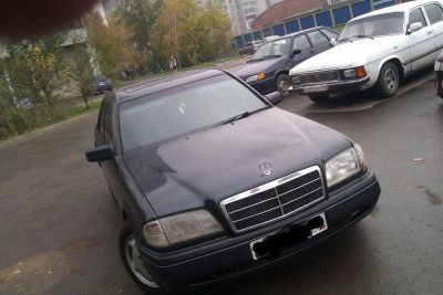 Лот: 1667655. Фото: 1. Mersedes-Benz c180. Автомобили