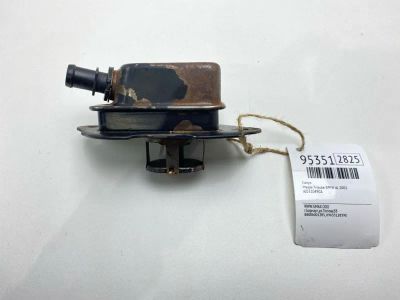 Лот: 24773984. Фото: 1. Сапун Mazda Tribute 2001 AJ0310490A... Двигатель и элементы двигателя