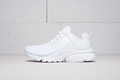 Лот: 11617739. Фото: 1. Кроссовки Nike Air Presto. Кеды, кроссовки, слипоны