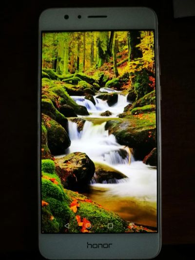 Лот: 9857695. Фото: 1. Huawei Honor 8 32 gb белый. Возможен... Смартфоны