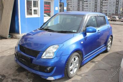 Лот: 1742016. Фото: 1. suzuki swift в комплектации спорт... Автомобили