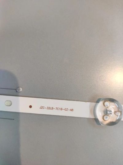 Лот: 19685200. Фото: 1. LCD LED подсветка JZC-32LB-7C1B-GZ-A8... Запчасти для телевизоров, видеотехники, аудиотехники