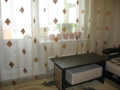 Лот: 3900534. Фото: 1. Тюль блестящая с рисунком. Шторы, тюль