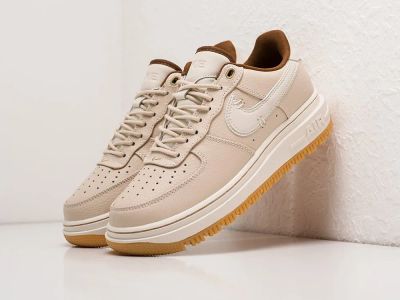 Лот: 20128974. Фото: 1. Кроссовки Nike Air Force 1 Luxe... Кеды, кроссовки, слипоны
