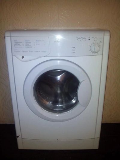 Лот: 4756707. Фото: 1. стиральная машина Indesit WIU... Стиральные машины
