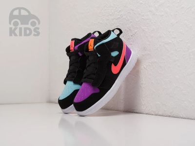 Лот: 20940955. Фото: 1. Кроссовки Nike Air Jordan 1 Mid. Кеды, кроссовки
