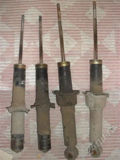 Лот: 618298. Фото: 1. Стойки Honda Civic Ferio EG-8. Ходовая, подвеска, рулевое управление