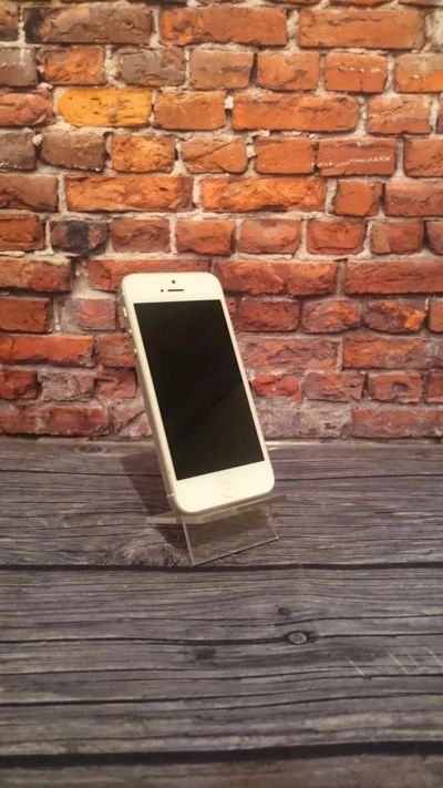 Лот: 11216538. Фото: 1. Iphone 5. Смартфоны