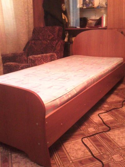 Лот: 3725155. Фото: 1. Продам кровать с матрасом. Кровати