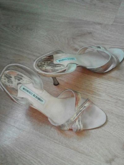 Лот: 9847375. Фото: 1. Легендарные туфли Manolo Blahnik. Босоножки