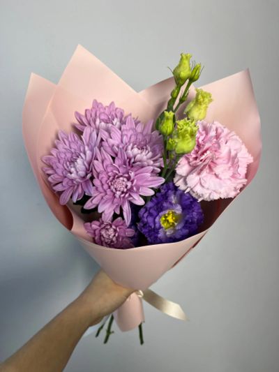 Лот: 24386466. Фото: 1. Букет-комплимент 2. Свежие цветы