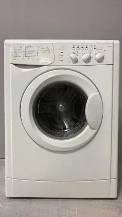Лот: 21009672. Фото: 1. стиральная машина Indesit бу код... Стиральные машины