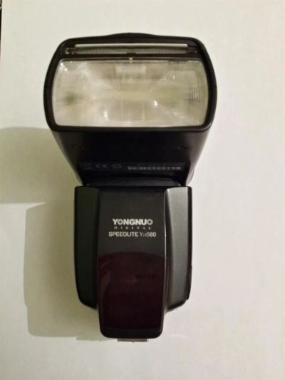 Лот: 3488635. Фото: 1. Вспышка Yongnuo YN560. Вспышки, осветители, рассеиватели